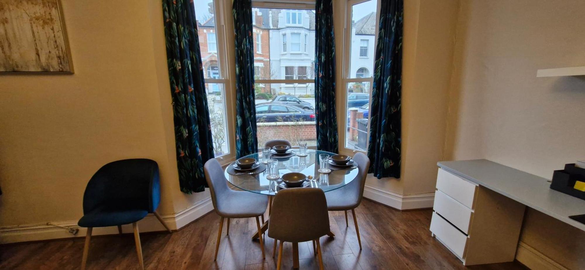Charming Flat In Wimbledon Apartment Londra Exterior foto