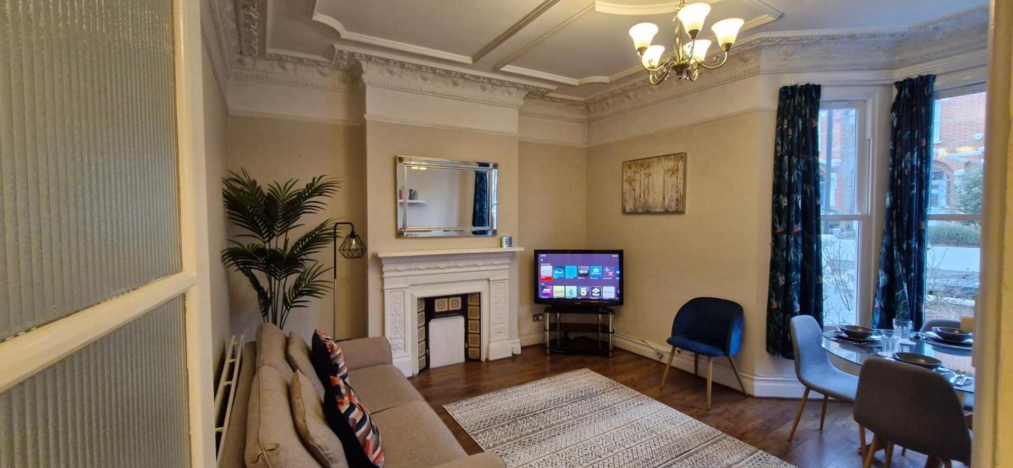 Charming Flat In Wimbledon Apartment Londra Exterior foto